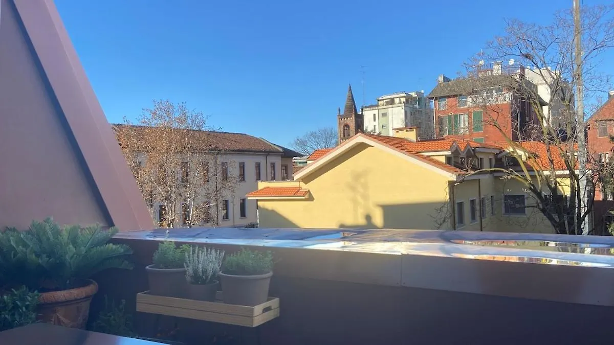 Bright&Stylish Apartment Near Duomo, Milan Center