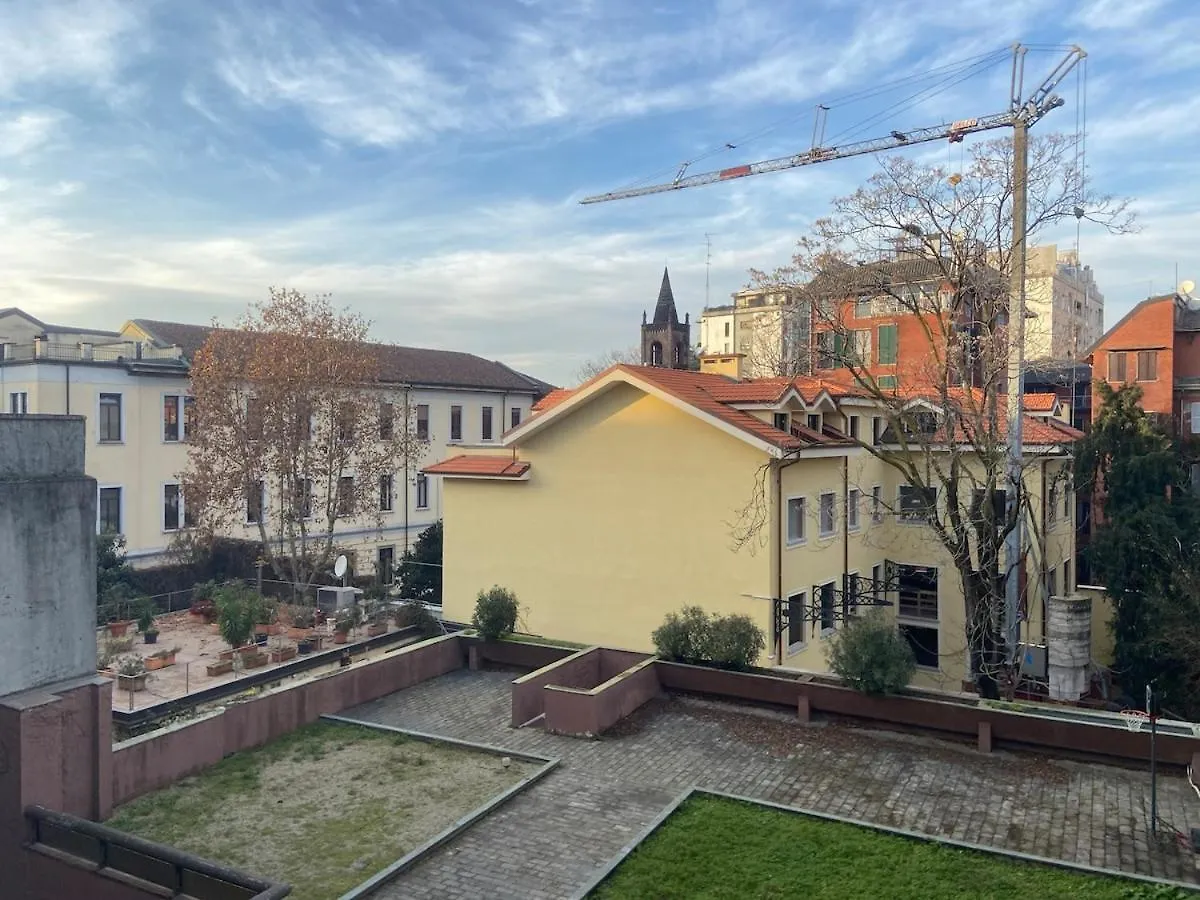 Bright&Stylish Apartment Near Duomo, Milan Center 0*,  Italy