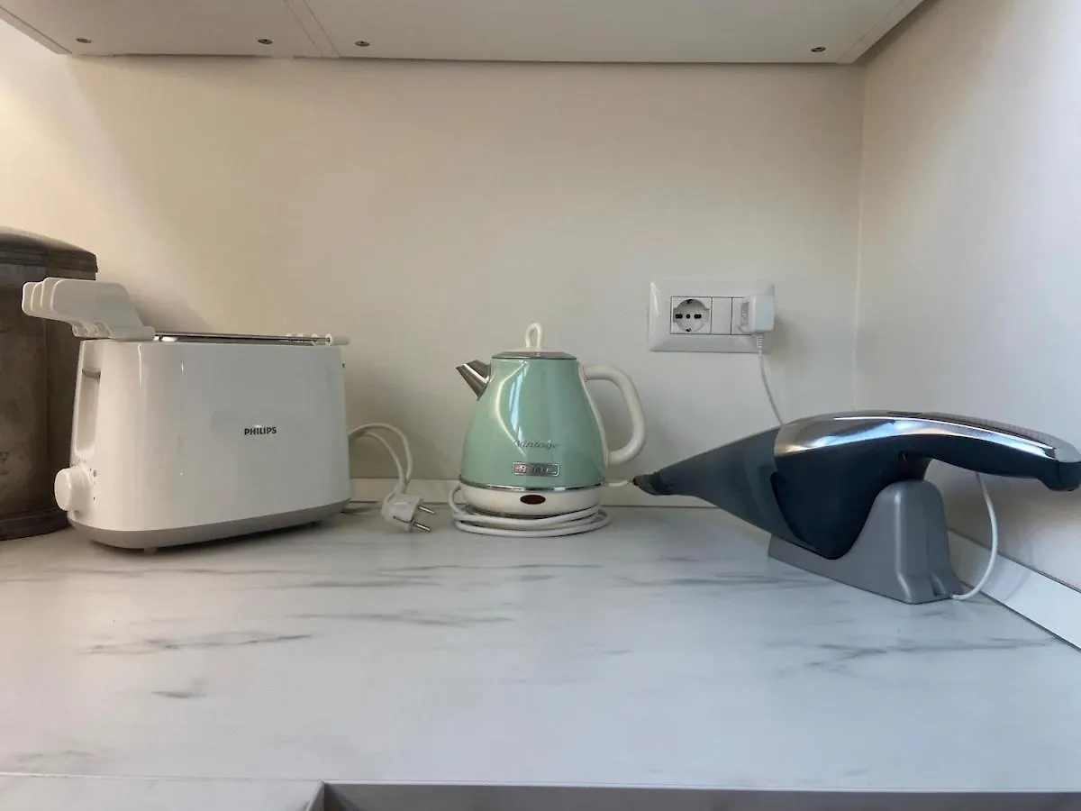 Bright&Stylish Apartment Near Duomo, Milan Center