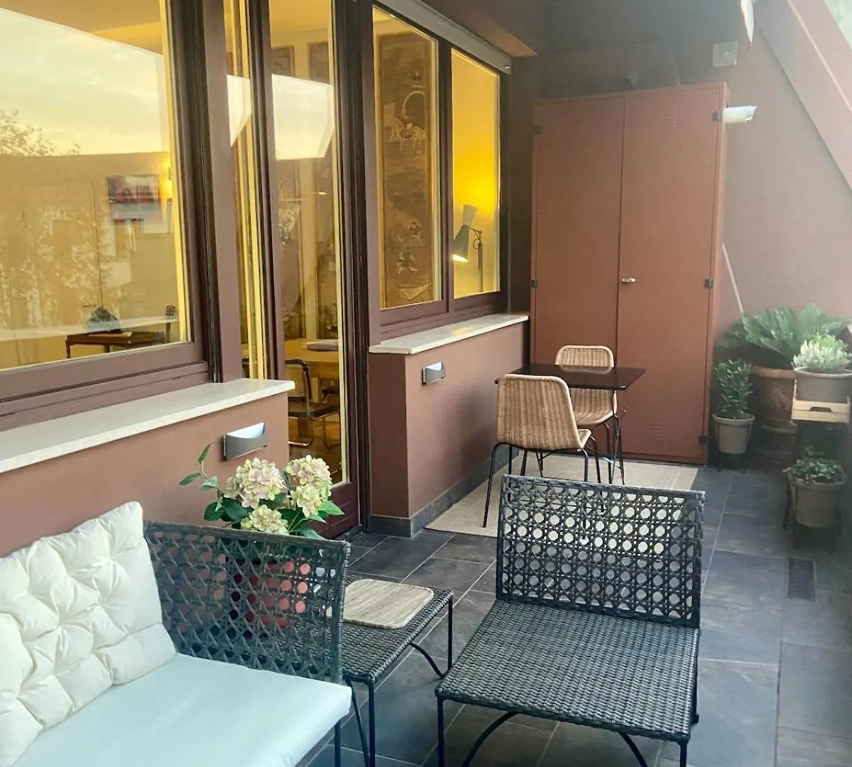 Bright&Stylish Apartment Near Duomo, Milan Center
